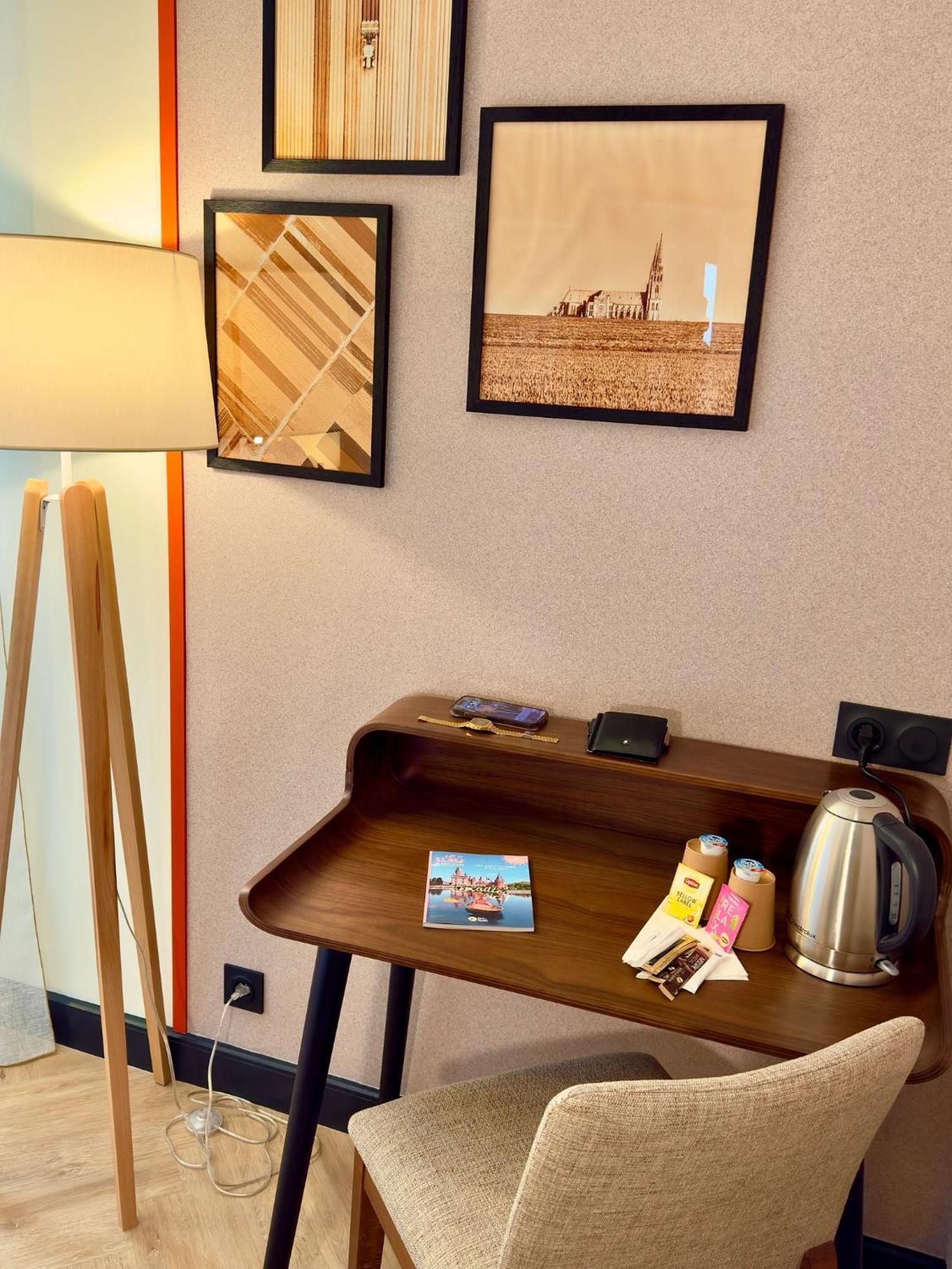 Kyriad Chartres Room photo